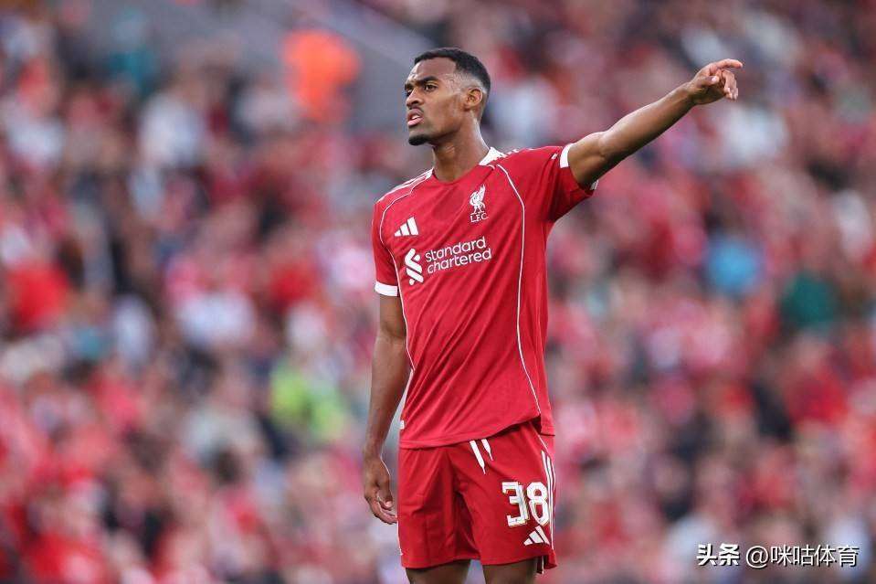 过不满, 场与水晶宫, 对优势