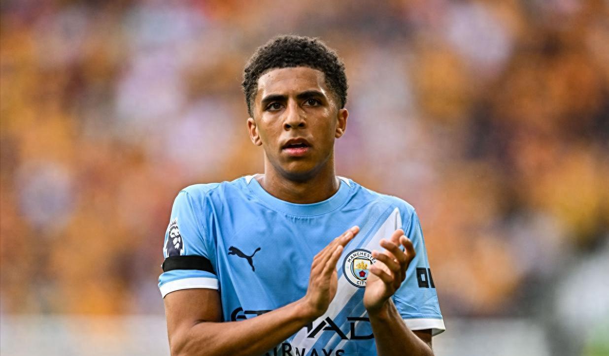 削发后的刘, 意甲豪门尤