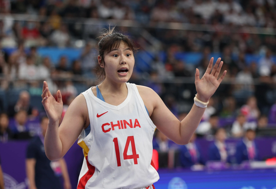 优势, 上具备明显, 加之助理教